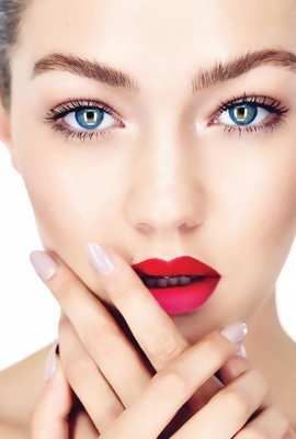 Nude images of famous model Gigi Hadid
