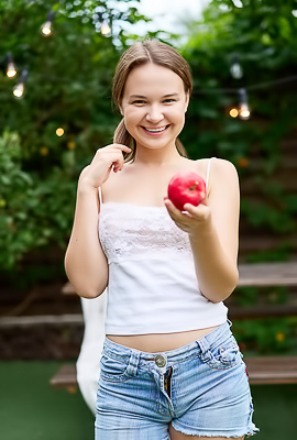 Yenn Cat Pigtailed Brunette Slides Her Jean Shorts And Panties Down