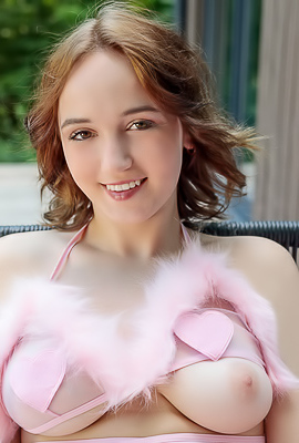 Sweet Young Pussy Rokki
