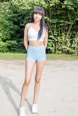 Bernie Smiles Flirtatiously As She Turns Heads With Her Flawless Figure