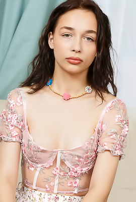 Amateur Lucia Grace Playing With Pink Vibe
