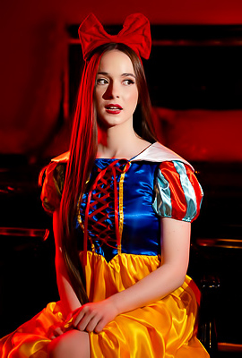 Bianca Beauchamp And Hazel Moore With Tight Natural Curves In Snow White XXX: A Porn Parody